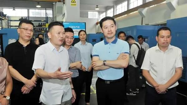 德曼試點應用5G+AR眼鏡技術，賦能高智慧運維，吸引市長一行前來專題調研